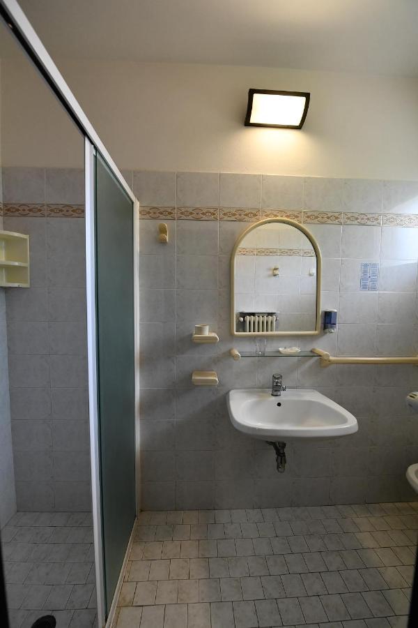 Hotel Criniera D'Oro Rimini Kültér fotó